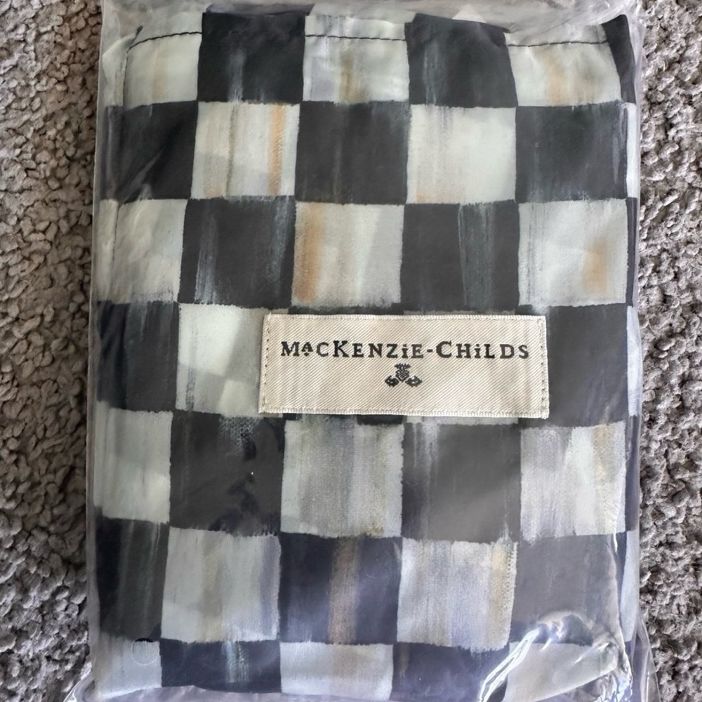Mackenzie childs courtly check to go tote bag - Picture 3 of 4